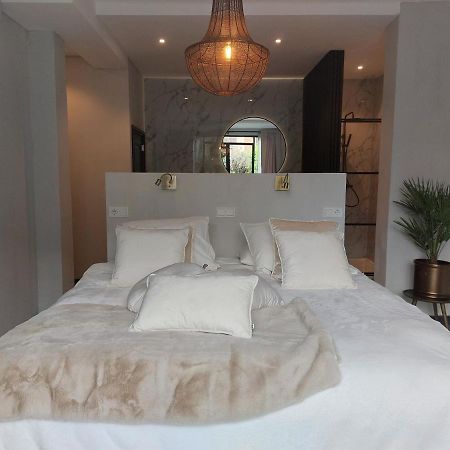 אמרספוט Saya Boutique Hotel מראה חיצוני תמונה